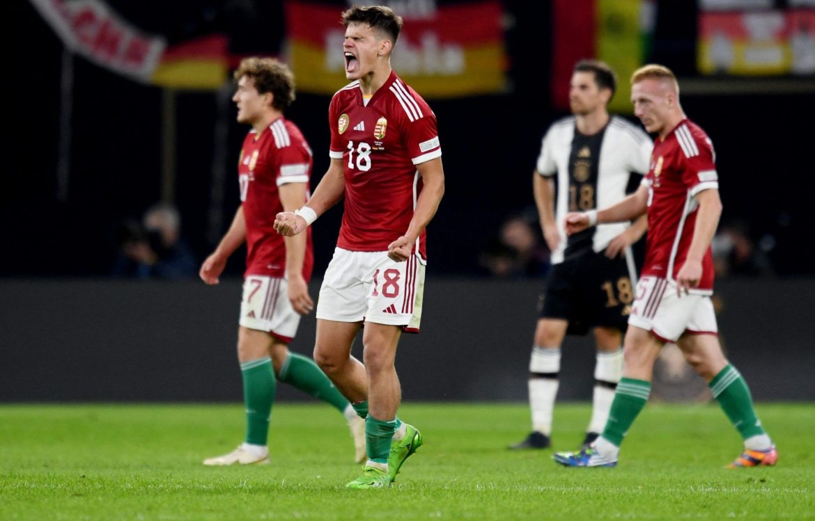 Leeds can ditch Firpo for Milos Kerkez