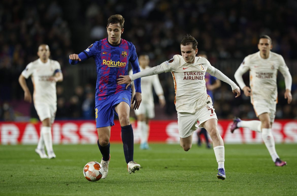 Wolves eyeing Barcelona’s Nico Gonzalez