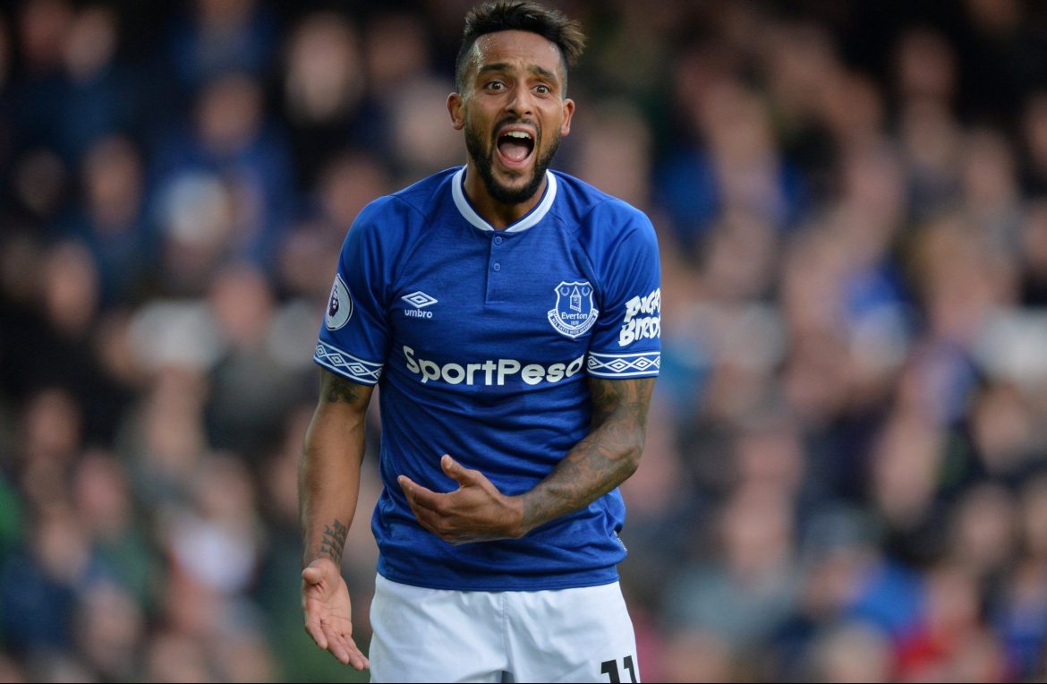 Everton fans react to potential Theo Walcott exit